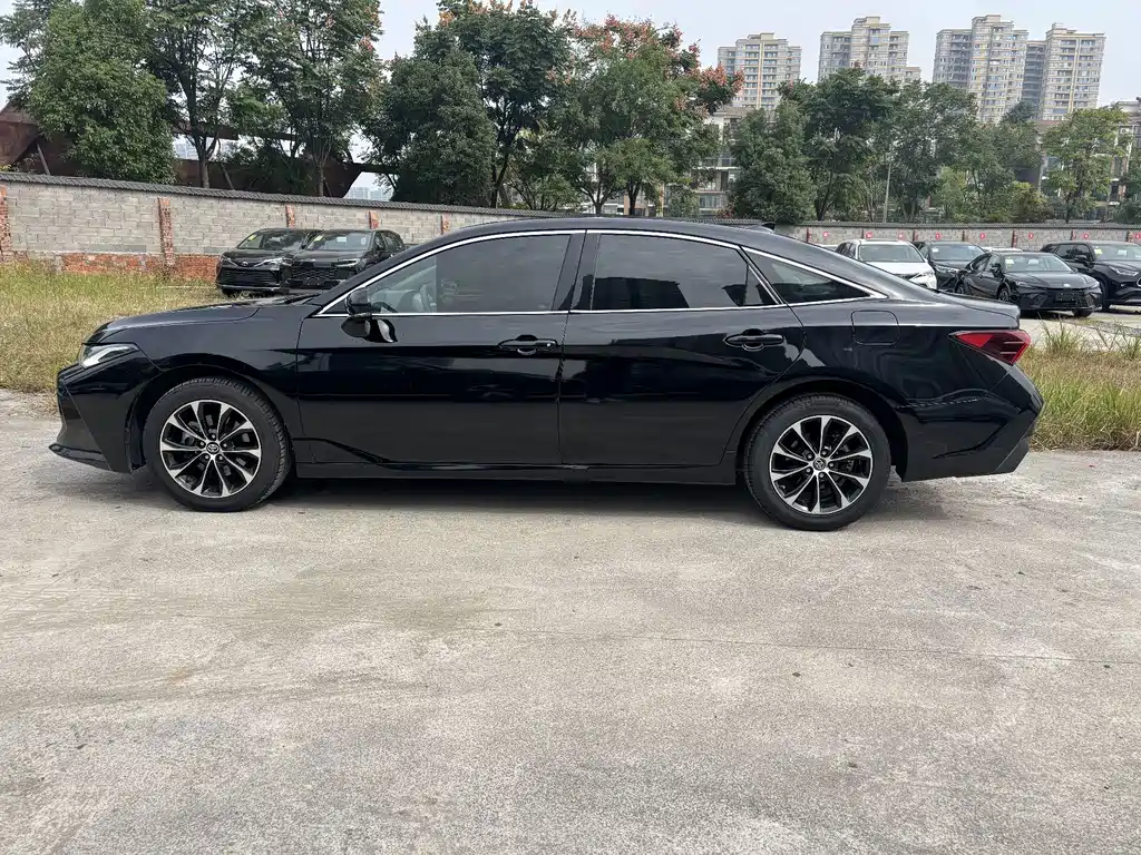 Toyota Avalon — миниатюра 7