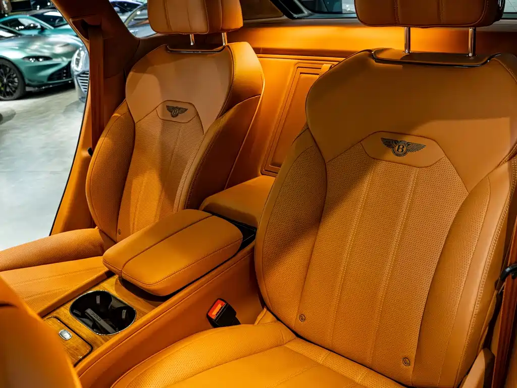 Bentley Bentayga — миниатюра 12