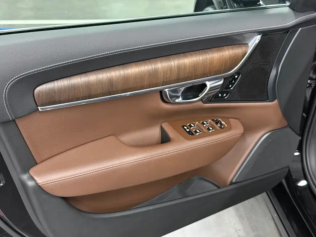 Volvo S90 2021 B5 Luxury