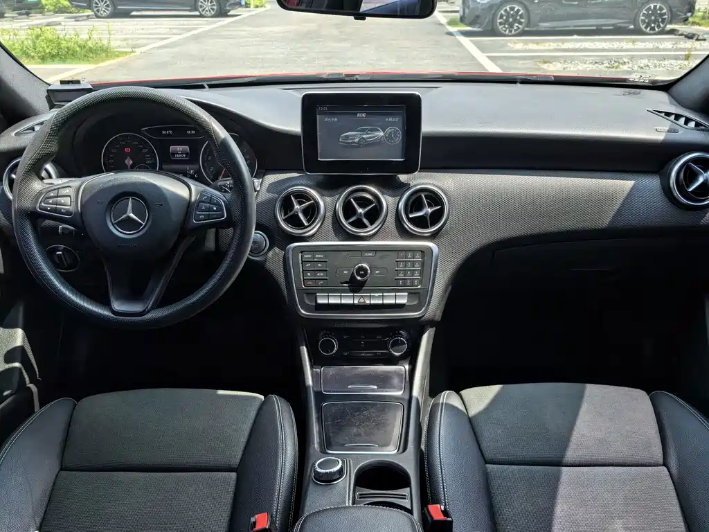 Mercedes-Benz A-Class (Import) — миниатюра 9