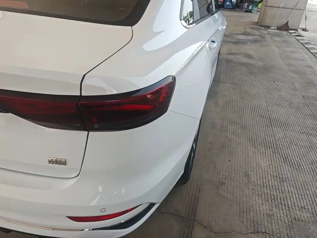 Geely Emgrand — миниатюра 8