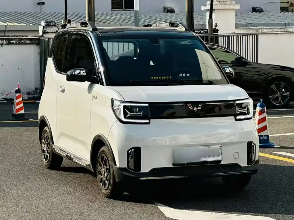 Wuling MINIEV — миниатюра 4