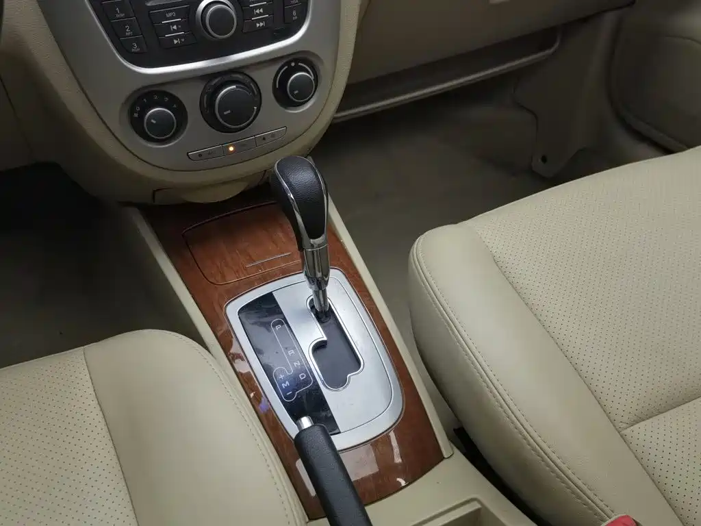 Buick Excelle — миниатюра 13
