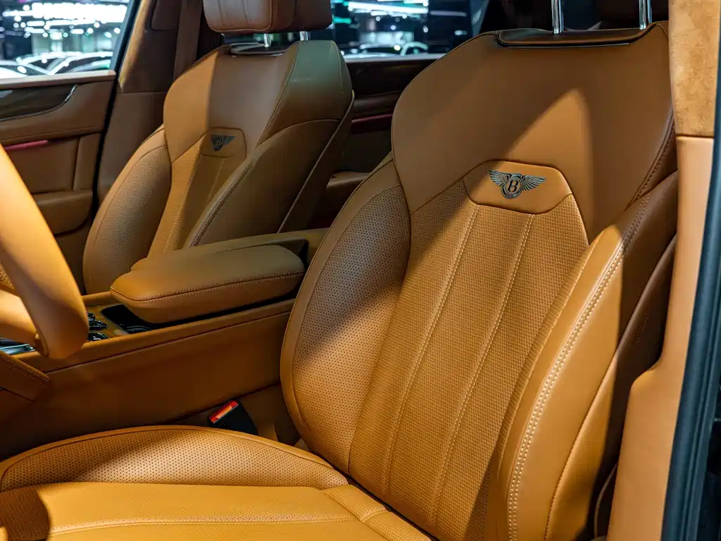 Bentley Bentayga — миниатюра 11