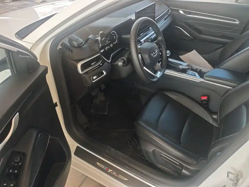 Geely Emgrand — миниатюра 16