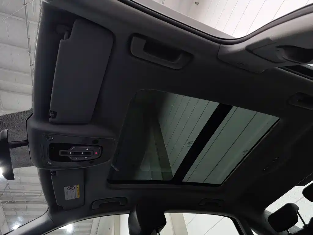 Audi A4L — миниатюра 14