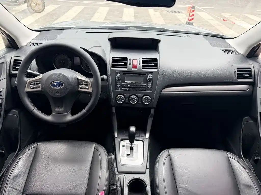 Subaru Forester 2013 2.0i AT Comfort