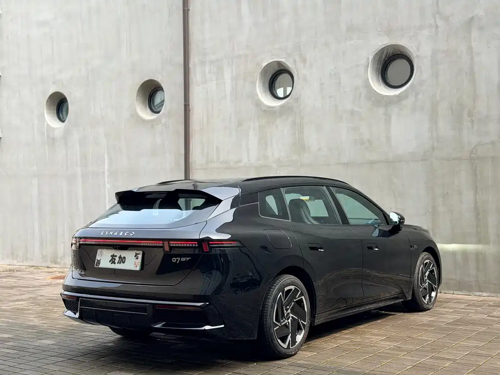 Lynk & Co 领克07GT — миниатюра 6