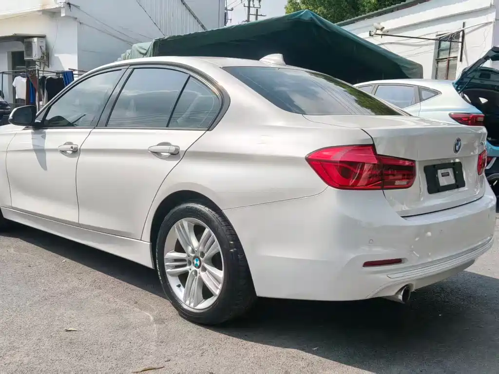 BMW 3 Series — миниатюра 7