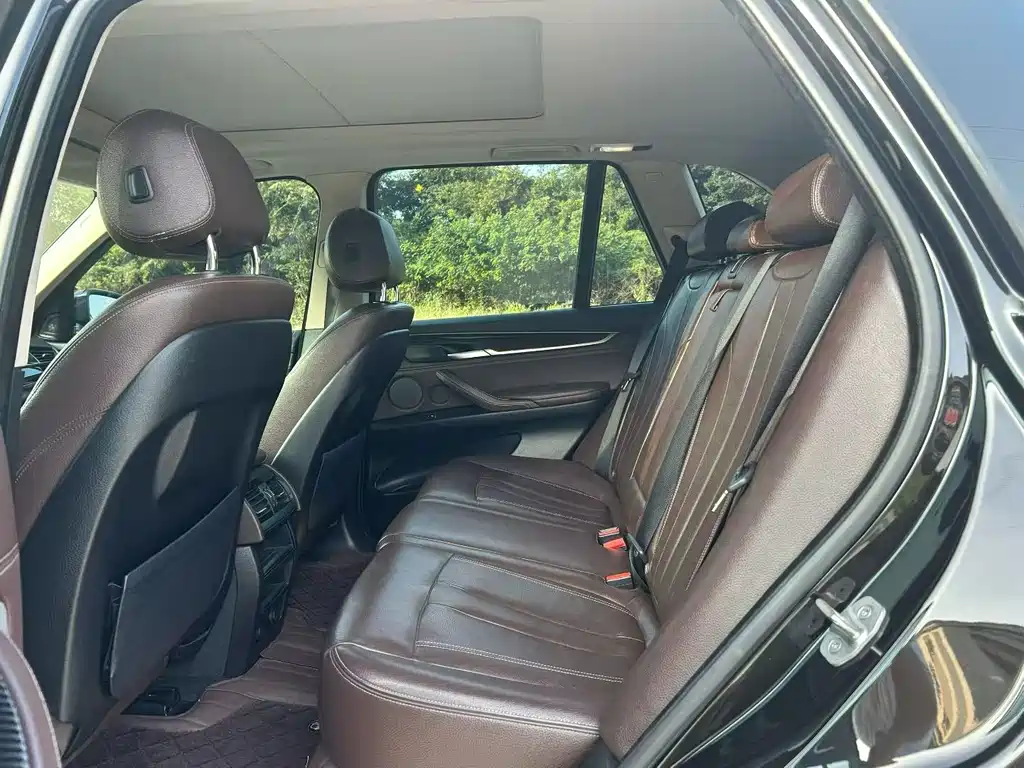 BMW X5 (Import) — миниатюра 5