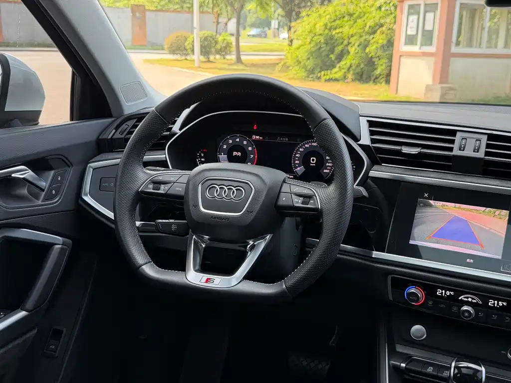Audi Q3 Sportback — миниатюра 12