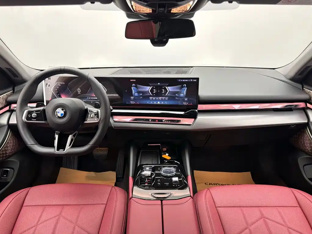 BMW 5 Series — миниатюра 10