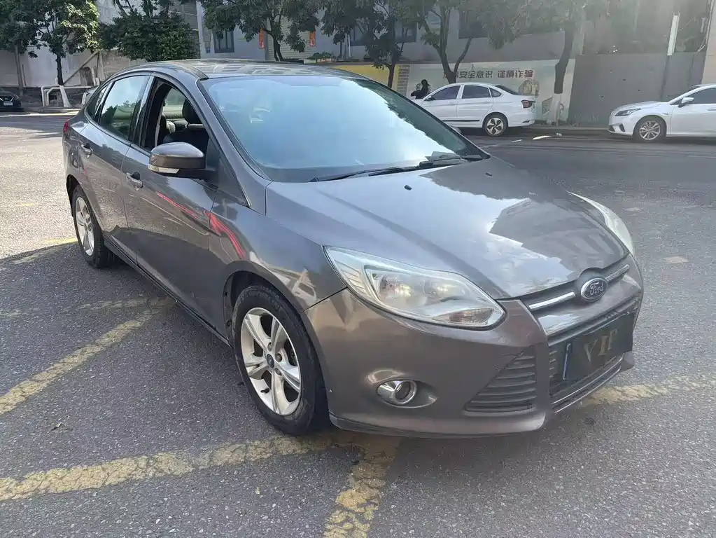 Ford Focus 2012 1.6L AT Comfort