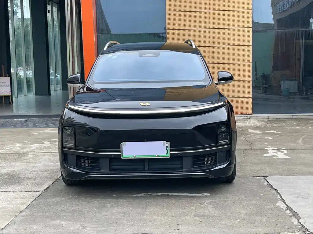 Li Auto Li L8 — миниатюра 2
