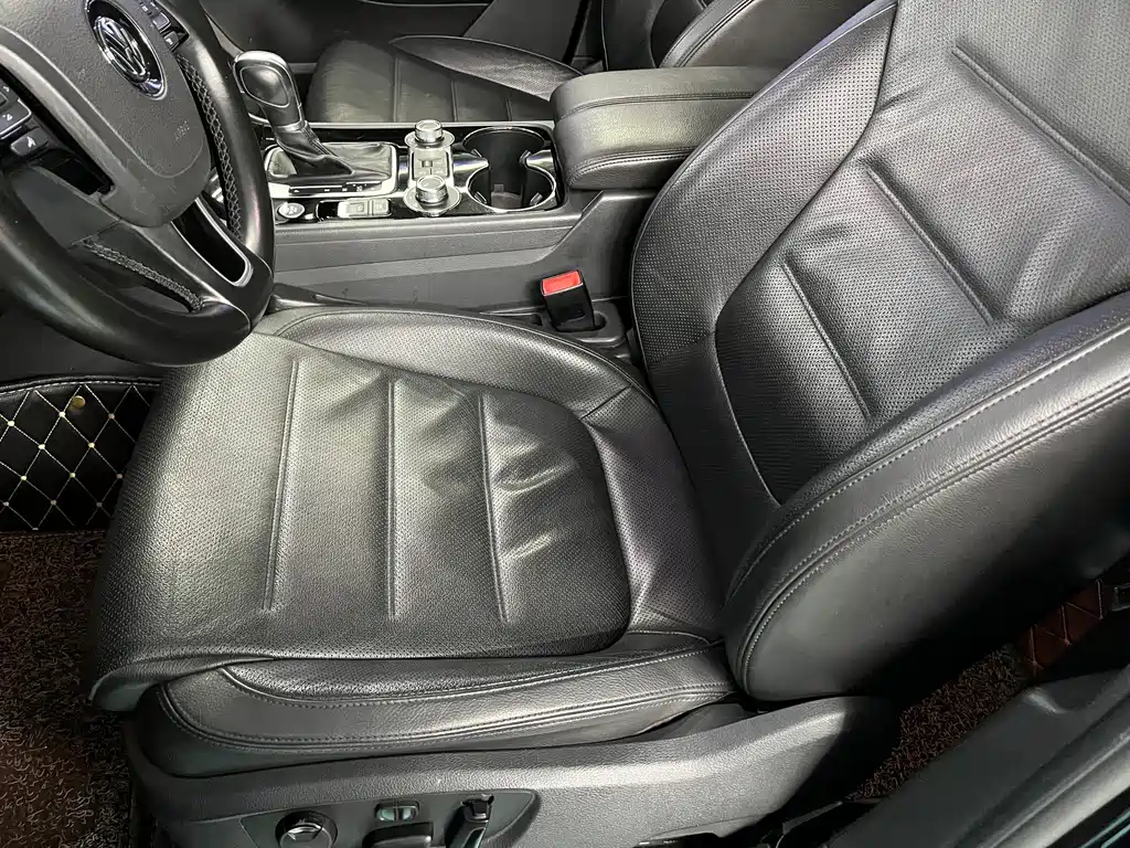 Volkswagen Touareg — миниатюра 9