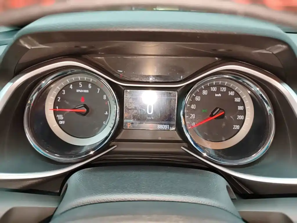 Chevrolet Volando — миниатюра 12