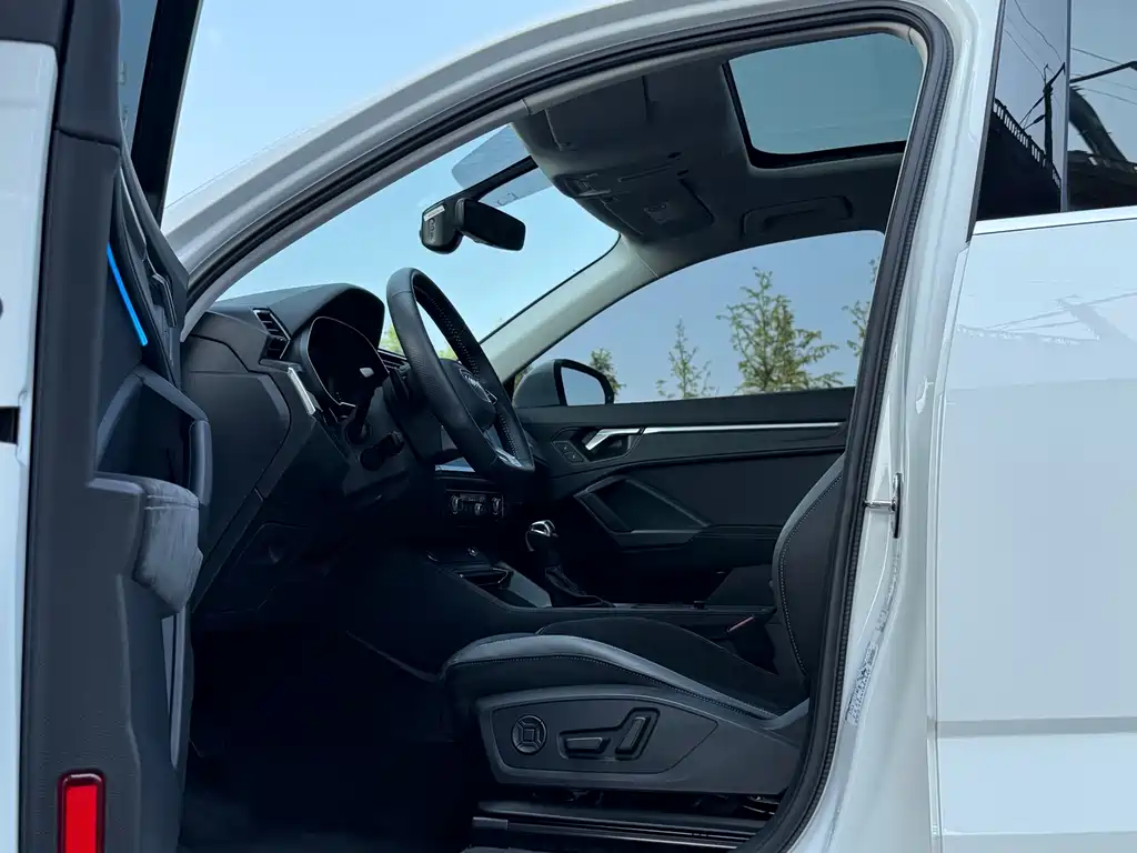 Audi Q3 Sportback — миниатюра 4