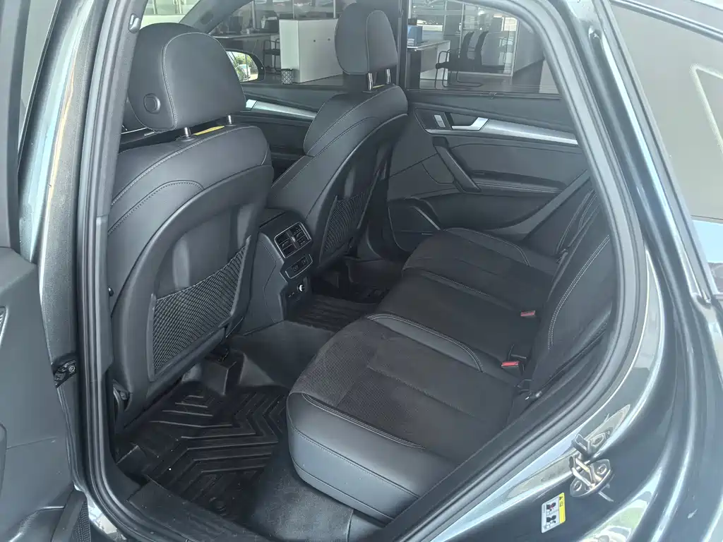Audi Q5L Sportback 2024 45 TFSI Luxury