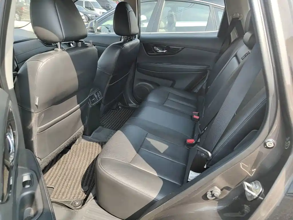 Nissan X-Trail — миниатюра 17