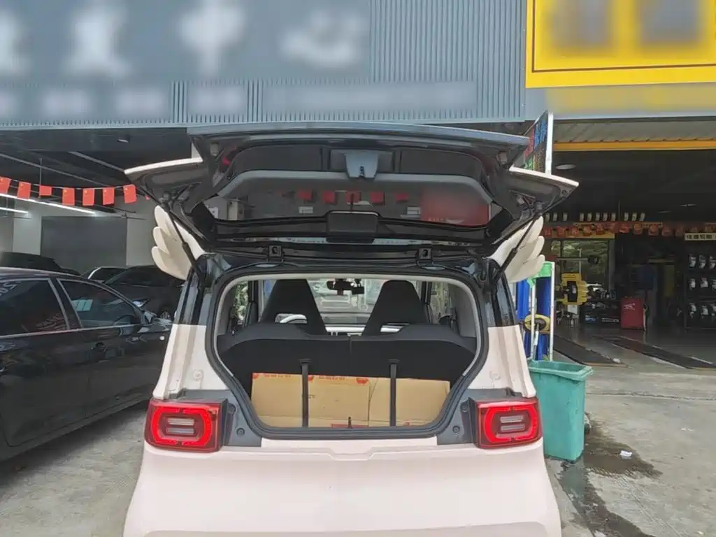 Wuling MINIEV — миниатюра 16