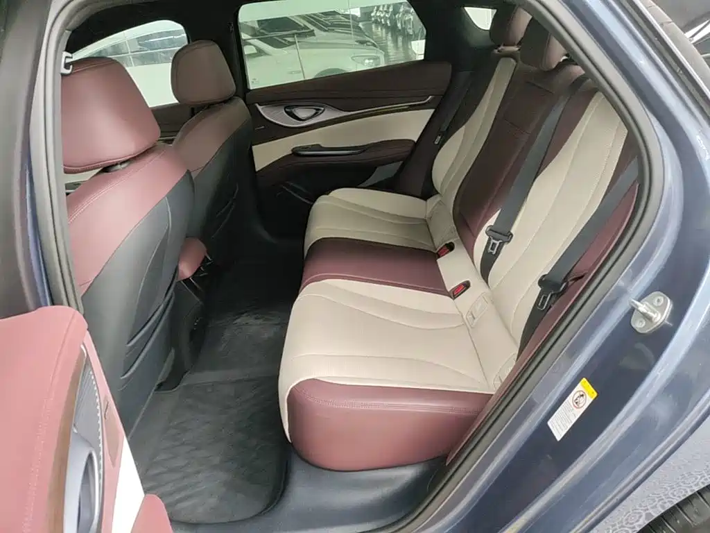 BYD Seal — миниатюра 17
