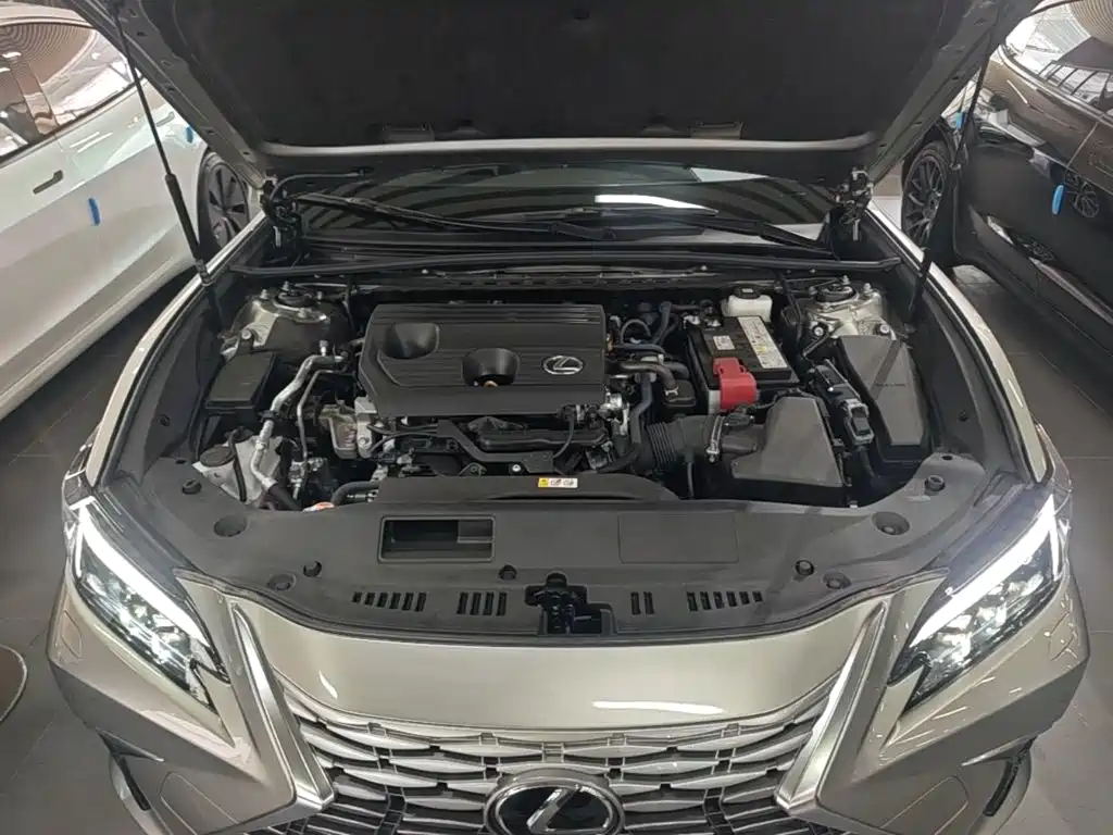 Lexus ES — миниатюра 16