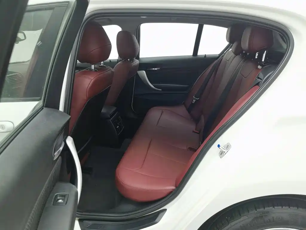 BMW 1 Series (Import) — миниатюра 15