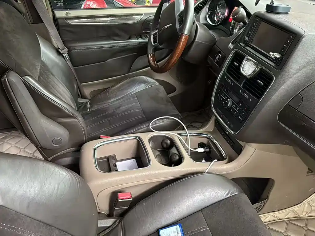 Chrysler Grand Voyager 2013 3.6L Luxury