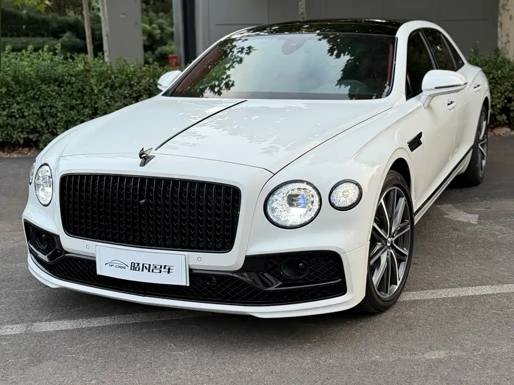 Bentley Flying Spur PHEV — миниатюра 6