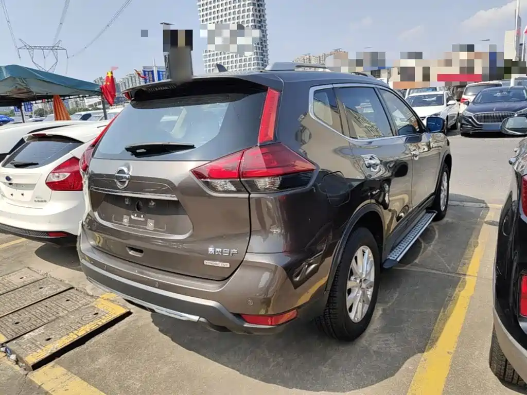 Nissan X-Trail — миниатюра 7