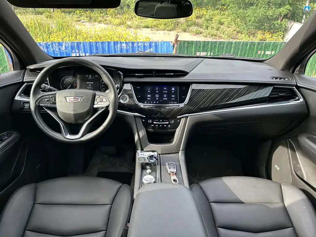 Cadillac XT6 — миниатюра 5