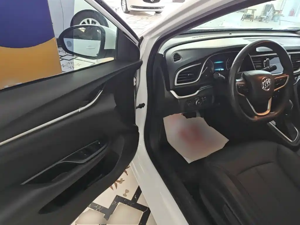 Buick Excelle — миниатюра 16