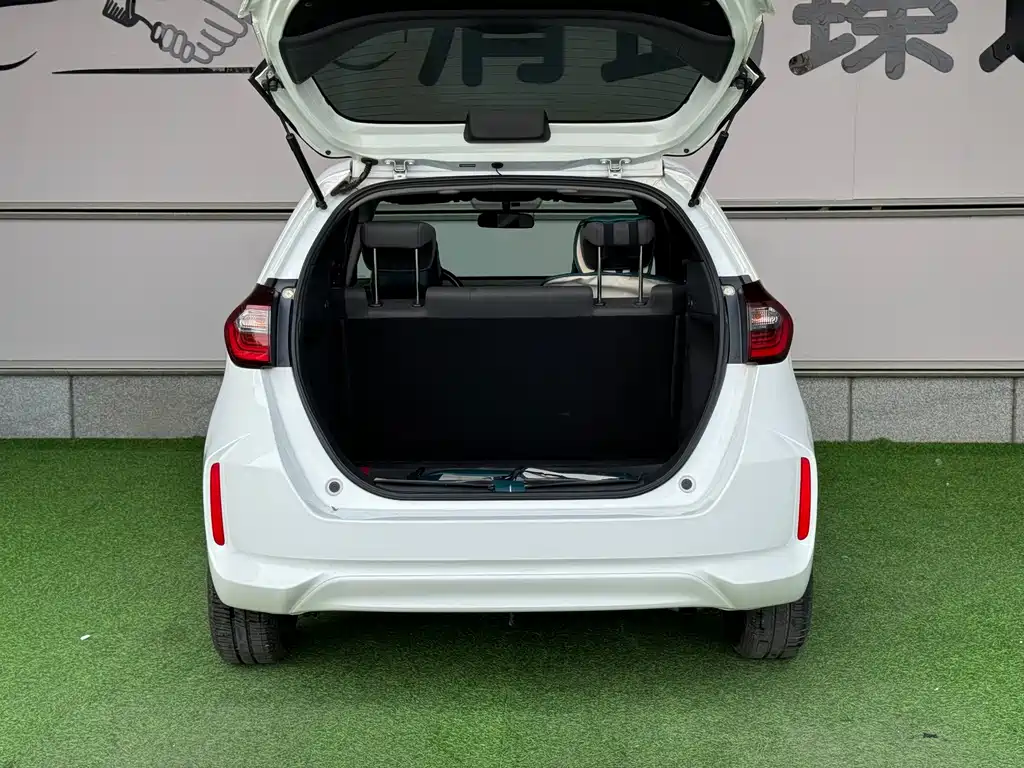 Honda Fit — миниатюра 6