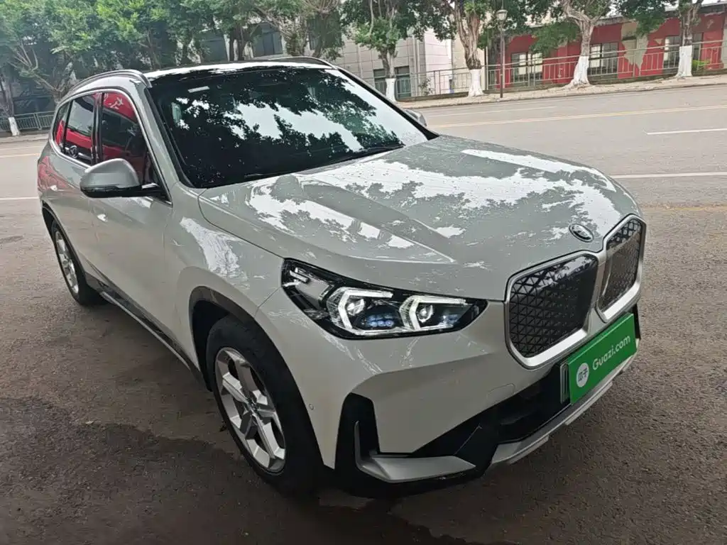 BMW iX1 — миниатюра 4
