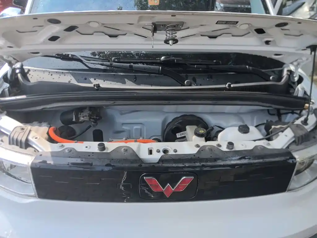 Wuling MINIEV — миниатюра 20