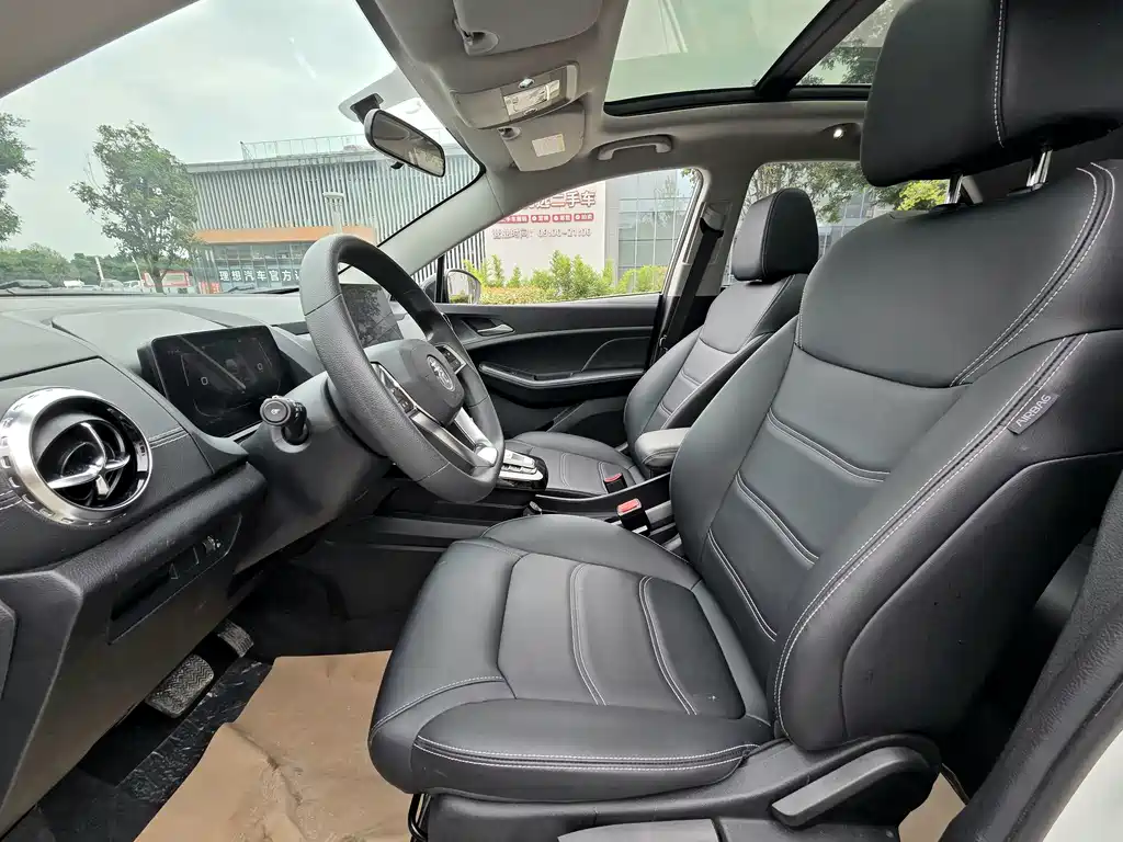 BYD Yuan EV — миниатюра 10