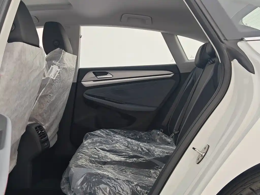 Volkswagen Lamando — миниатюра 8