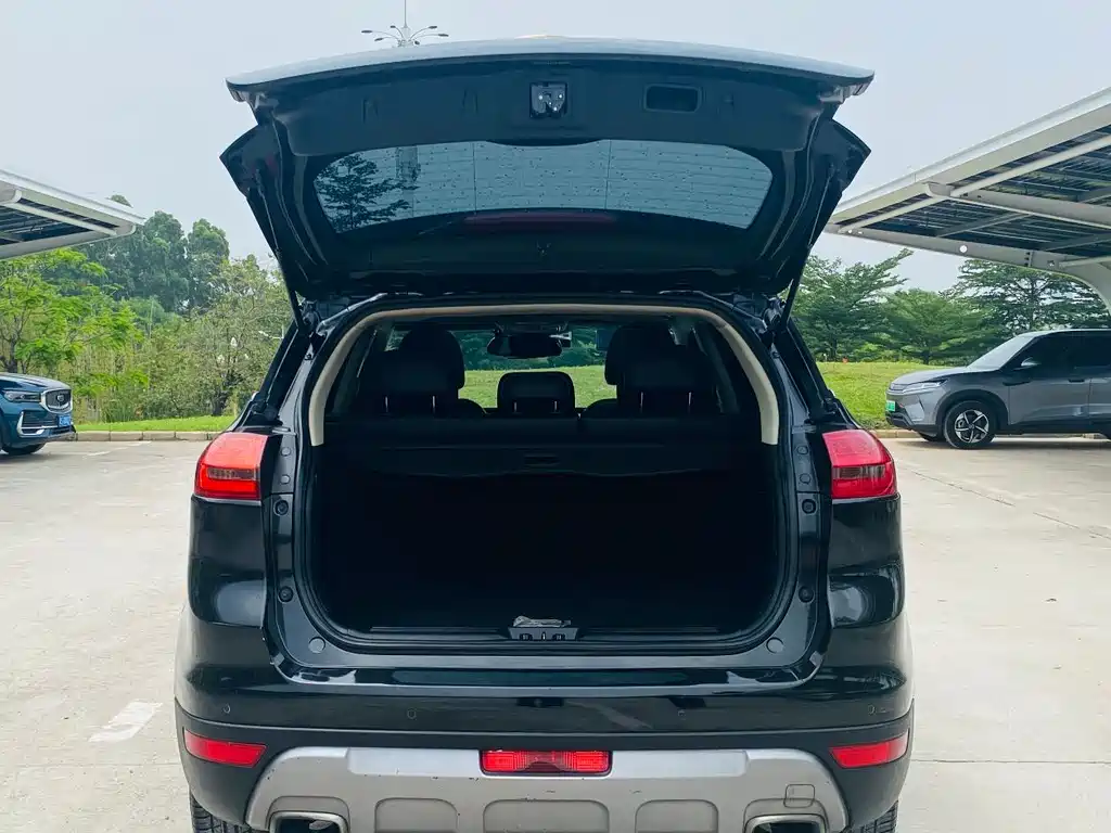 Geely Boyue — миниатюра 8