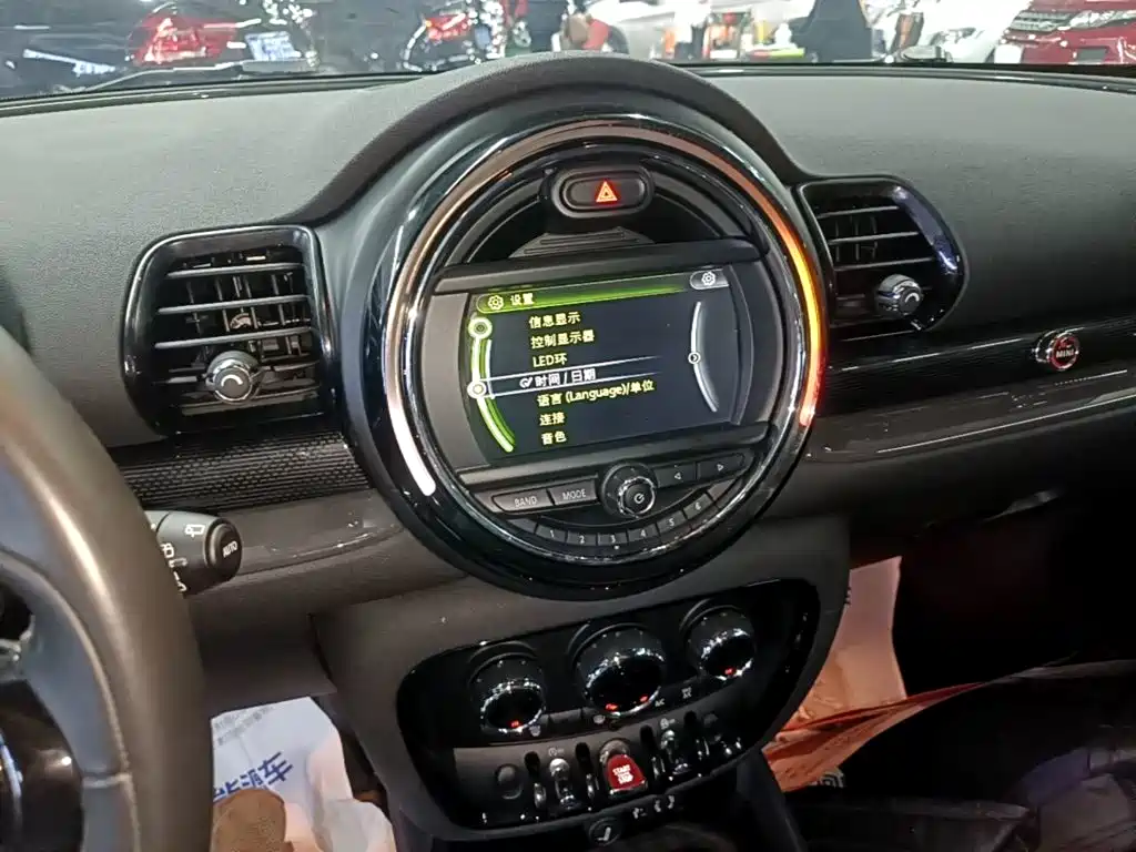 MINI Mini Clubman — миниатюра 13