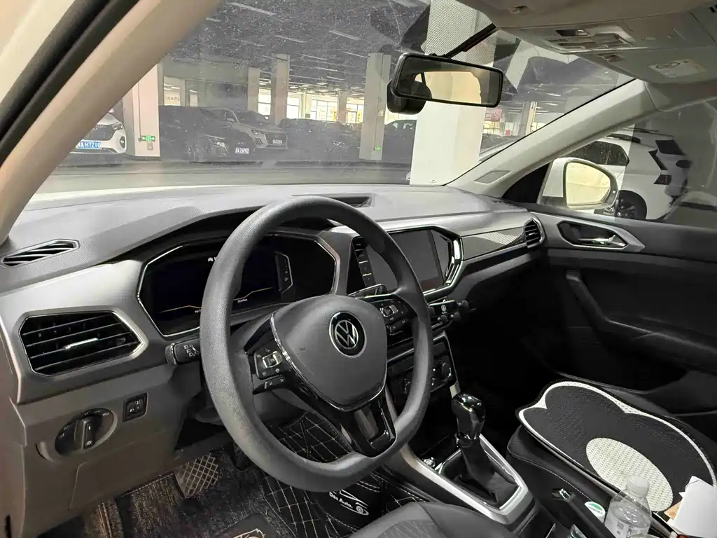 Volkswagen T-Cross — миниатюра 9