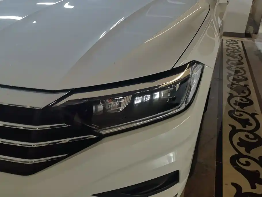 Volkswagen Sagitar 2022 200TSI DSG