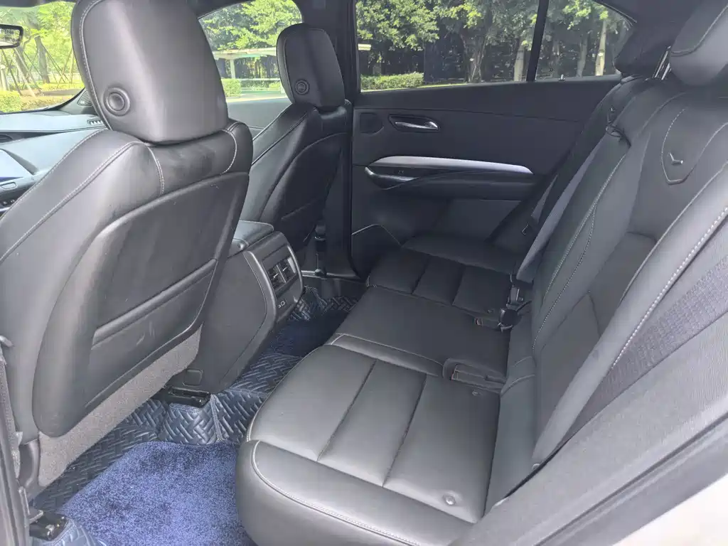 Cadillac XT4 — миниатюра 9