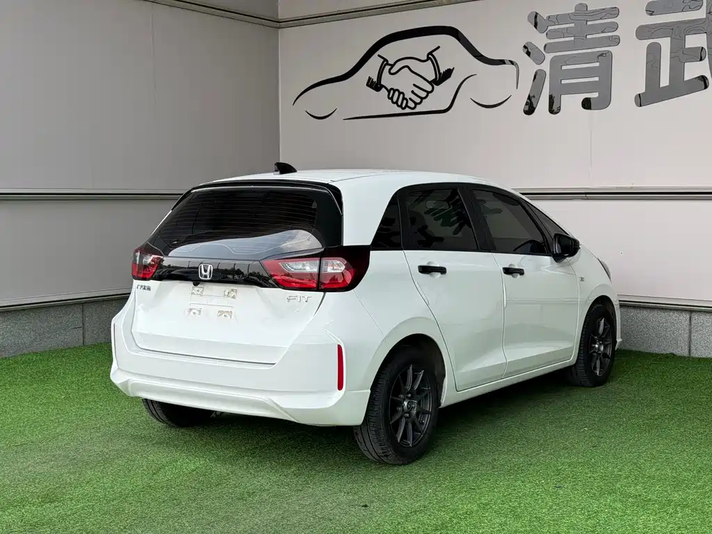 Honda Fit — миниатюра 11