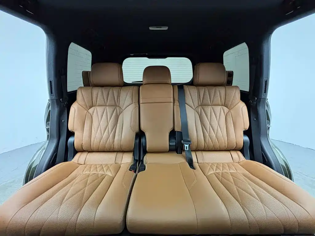 Lexus LX — миниатюра 25