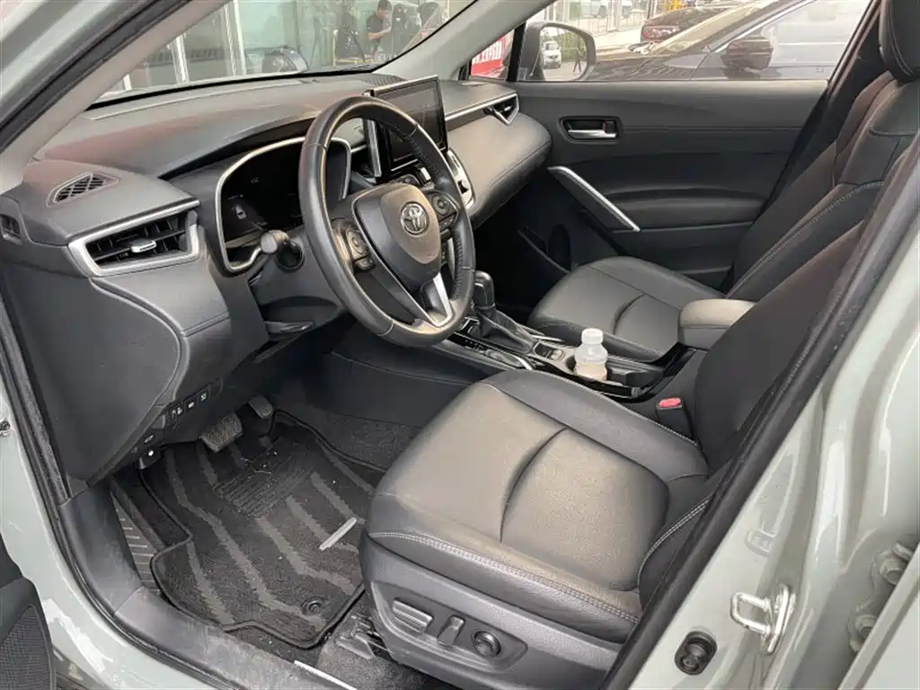 Toyota Corolla Cross — миниатюра 3