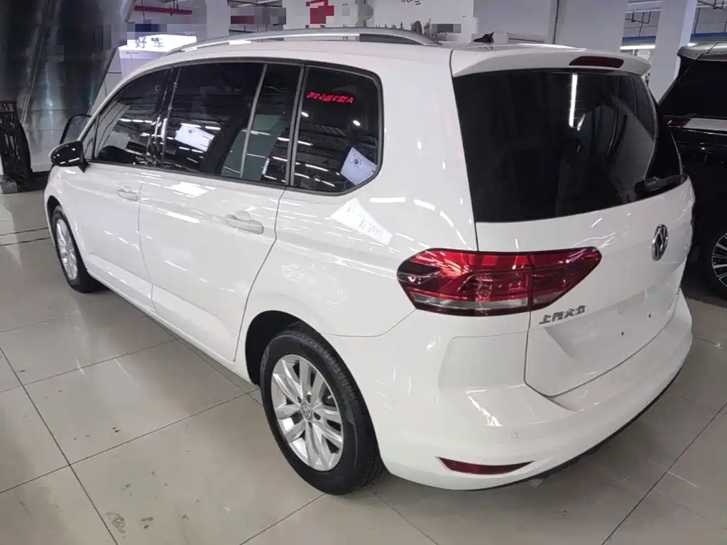 Volkswagen Touran — миниатюра 5