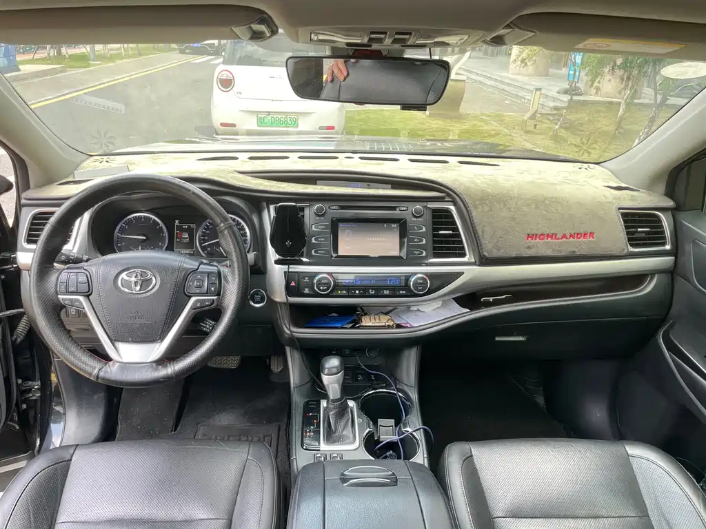 Toyota Highlander — миниатюра 8