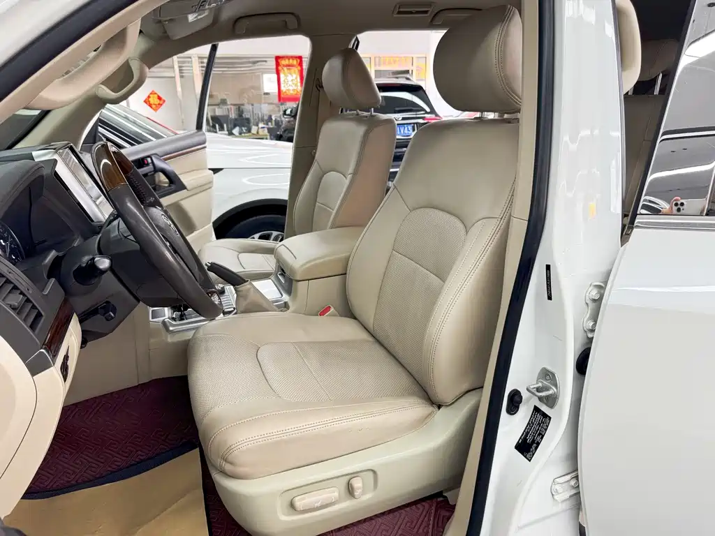 Toyota Land Cruiser — миниатюра 13