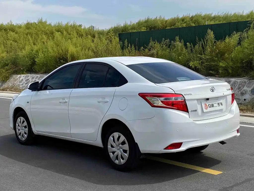 Toyota Vios — миниатюра 6