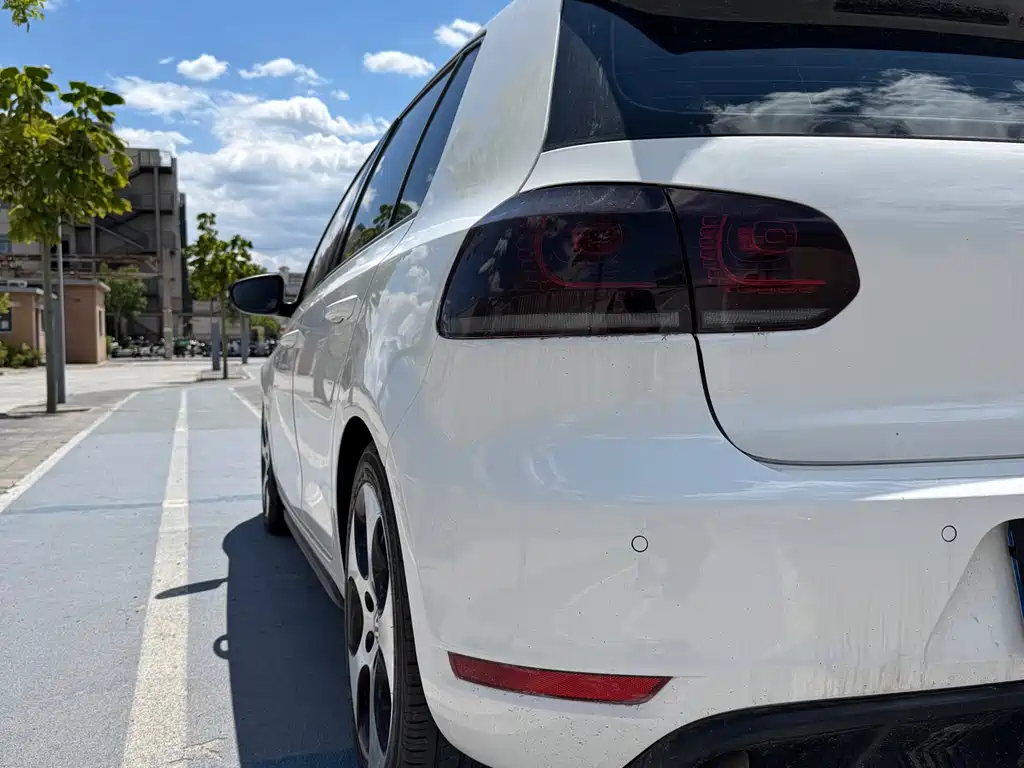 Volkswagen Golf GTI GTI 2012 2.0TSI GTI